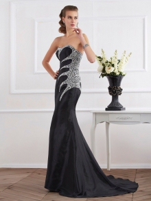 Trumpet/Mermaid Strapless Sleeveless Beading Long Taffeta Dresses