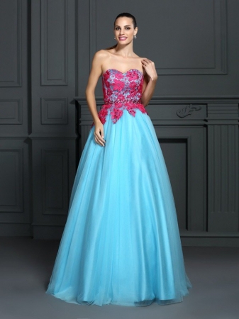 Ball Gown Sweetheart Lace Sleeveless Long Satin Quinceanera Dresses