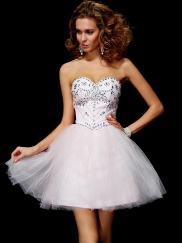 A-Line/Princess Sweetheart Sleeveless Beading Short Organza Homecoming Dresses