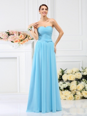 A-Line/Princess Sweetheart Pleats Hand-Made Flower Sleeveless Long Chiffon Bridesmaid Dresses