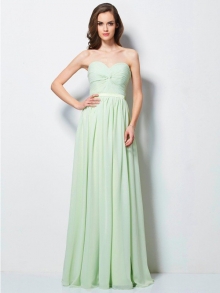 A-Line/Princess Sweetheart Pleats Sleeveless Long Chiffon Dresses