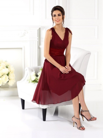 A-Line/Princess V-neck Sleeveless Short Chiffon Bridesmaid Dresses [50367]