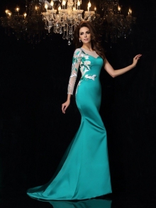 Trumpet/Mermaid Scoop Beading Sleeveless Long Satin Dresses