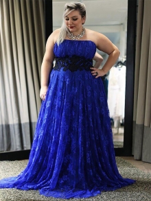 A-Line/Princess Sleeveless Strapless Lace Applique Floor-Length Plus Size Dresses