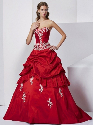 Ball Gown Sweetheart Sleeveless Beading Applique Long Taffeta Quinceanera Dresses