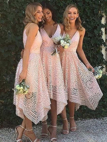 A-Line/Princess Sleeveless V-neck Asymmetrical Lace Bridesmaid Dresses