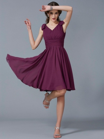 A-Line/Princess Straps Sleeveless Pleats Short Chiffon Bridesmaid Dresses