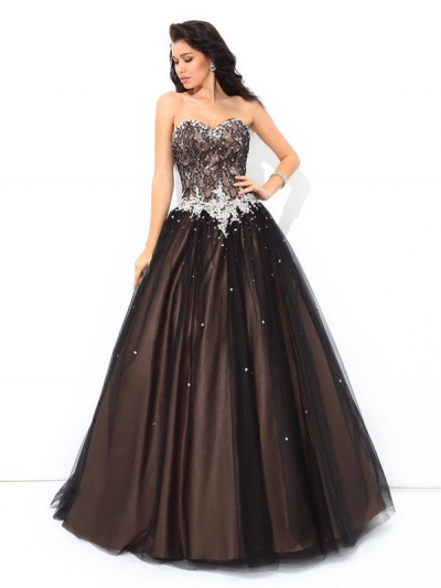 Ball Gown Sweetheart Beading Sleeveless Long Net Quinceanera Dresses