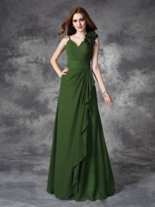 A-line/Princess V-neck Hand-Made Flower Sleeveless Long Chiffon Bridesmaid Dresses