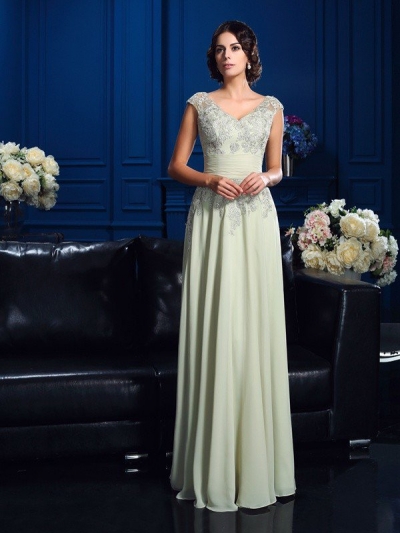 A-Line/Princess V-neck Applique Sleeveless Long Chiffon Mother of the Bride Dresses [60455]