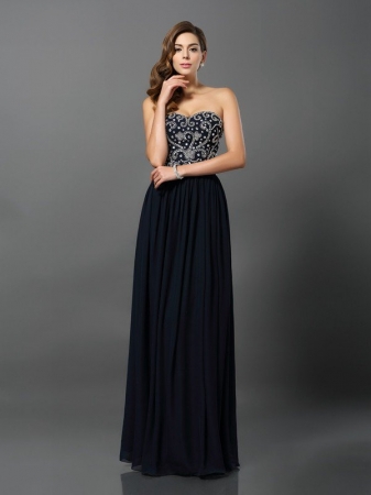 A-Line/Princess Sweetheart Beading Sleeveless Long Chiffon Dresses