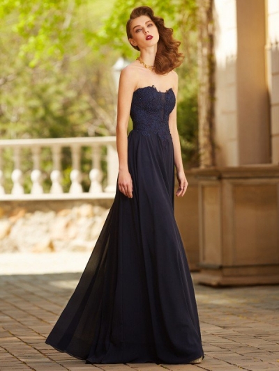 A-Line/Princess Sweetheart Sleeveless Floor-Length Applique Chiffon Dresses