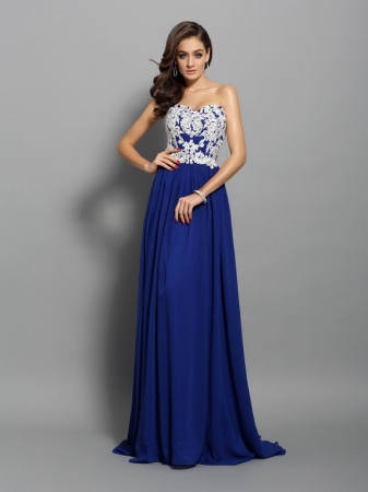 A-Line/Princess Sweetheart Applique Sleeveless Long Chiffon Dresses