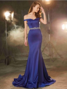 Trumpet/Mermaid Off-the-Shoulder Sleeveless Crystal Sweep/Brush Train Satin Dresses