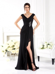 A-Line/Princess V-neck Ruffles Sleeveless Long Chiffon Mother of the Bride Dresses