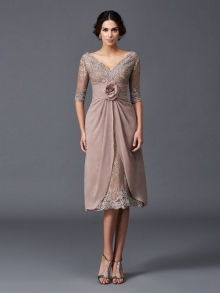 A-Line/Princess V-neck Hand-Made Flower 1/2 Sleeves Short Lace Mother of the Bride Dresses