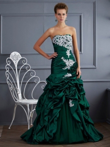 Ball Gown Strapless Sleeveless Applique Long Taffeta Quinceanera Dresses