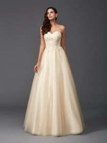 A-Line/Princess Sweetheart Beading Sleeveless Long Net Dresses