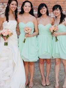 A-Line/Princess Sleeveless Sweetheart Short/Mini Chiffon Bridesmaid Dresses